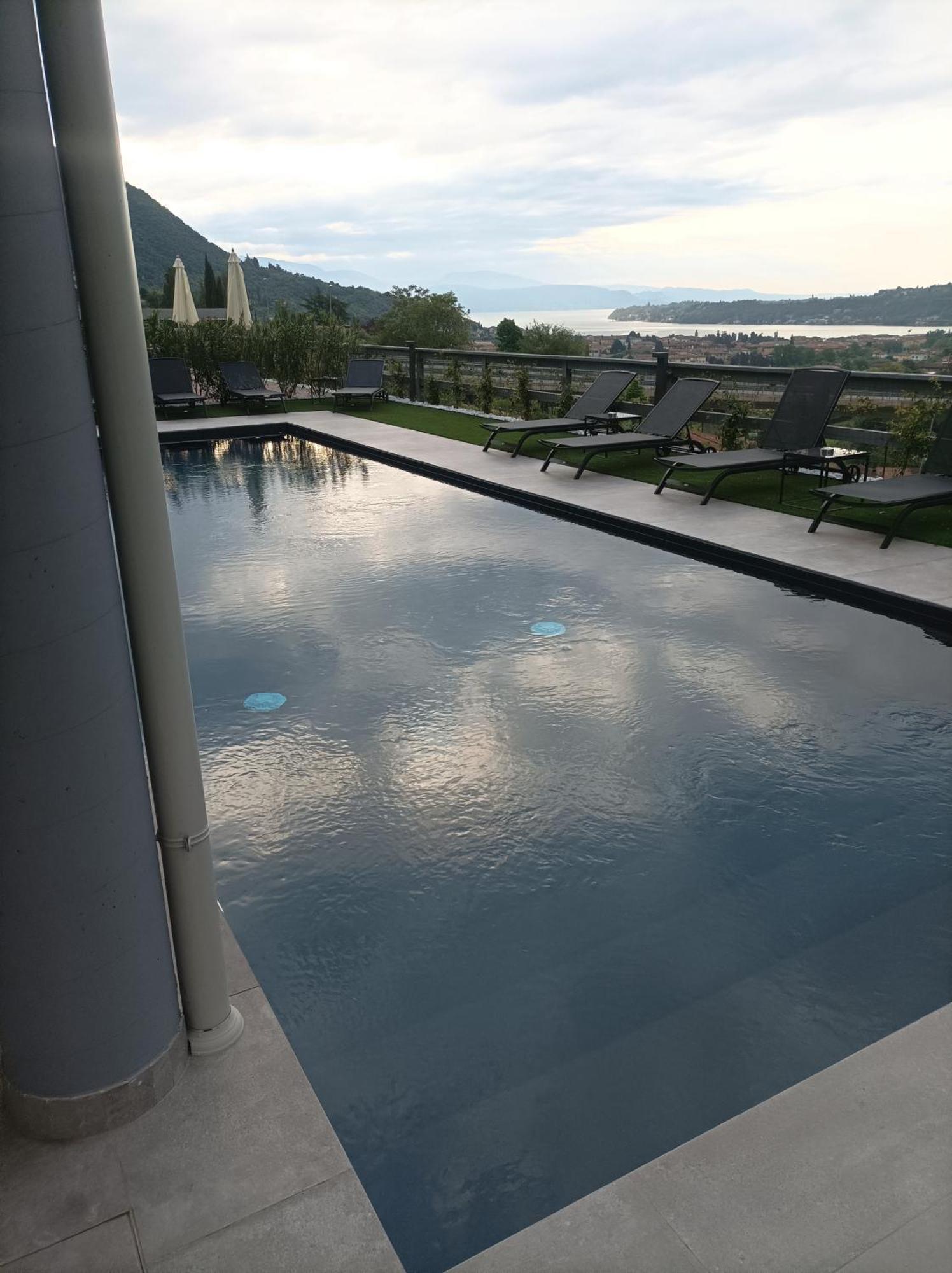 Hotel Vita 살로 외부 사진